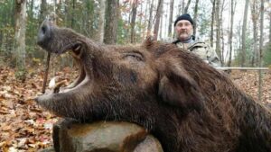Wild Boar Hunt at Spartan Hunting Lodge Tennessee 56